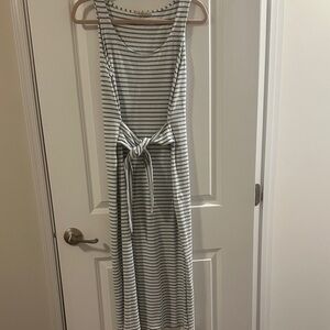 Jane and Delancey Blue and White Striped Maxi 👗 Can use tie in front or in back